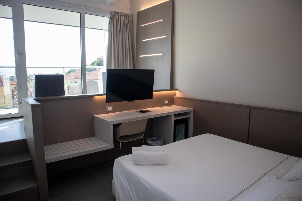 Poggio Hotel Arenzano Ngoại thất bức ảnh